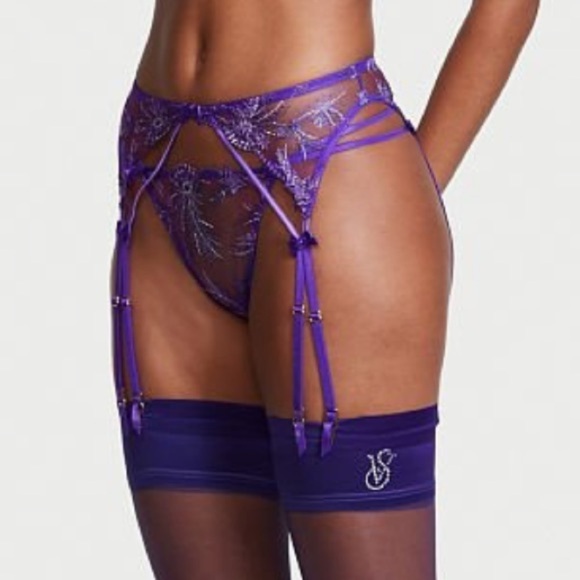 💖 Victoria Secret Embroidered SEXY Garter Belt - Picture 2 of 4